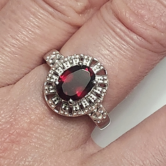 2.00 ct Garnet Sterling Silver Filigree Ring size 7 - Picture 4 of 11